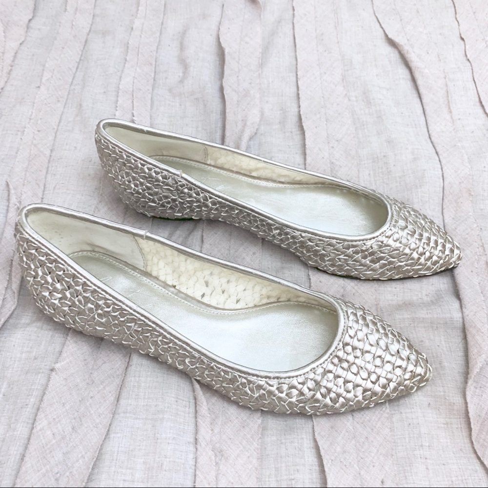 Marc Fisher Taanya Silver Metallic Woven Flats 7M - Picture 2 of 7
